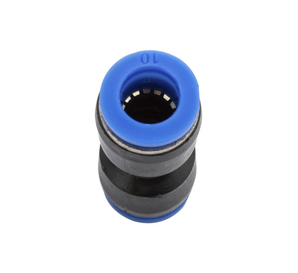 Straight plug connector for hose 10mm pass-through