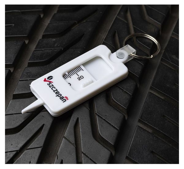 Tyre tread depth gauge pendant