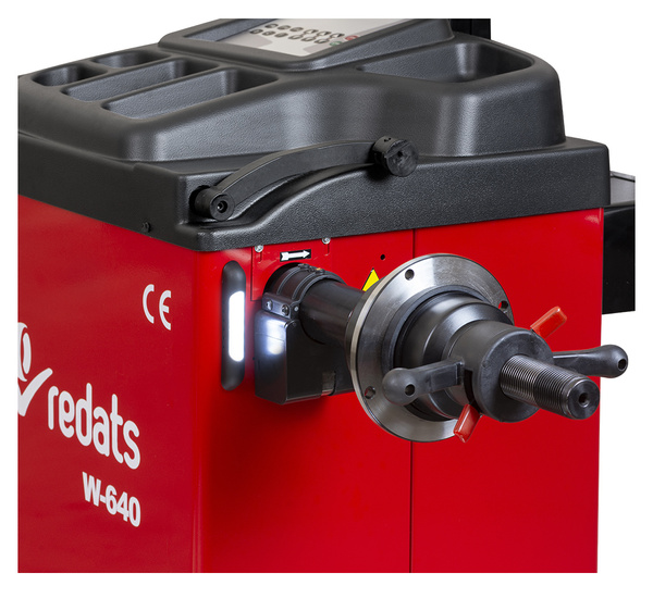Automatic wheel balancer for passenger and light commercial vehicles – REDATS W-640
