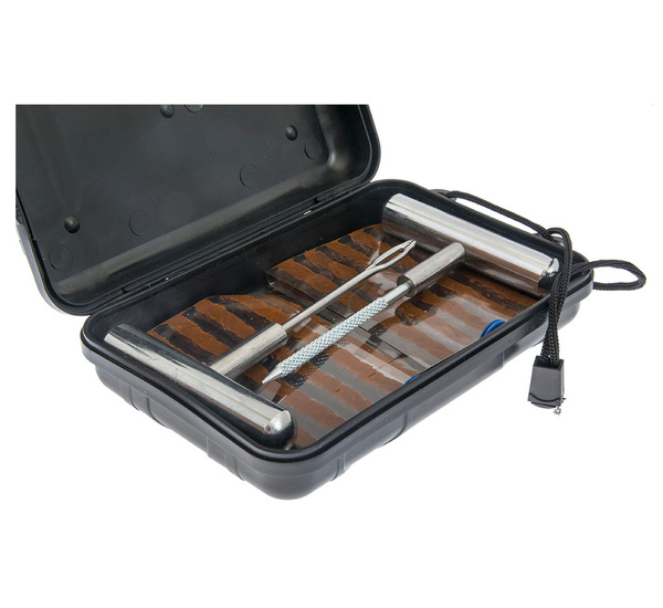 Set of tyre repair ropes in a case - black